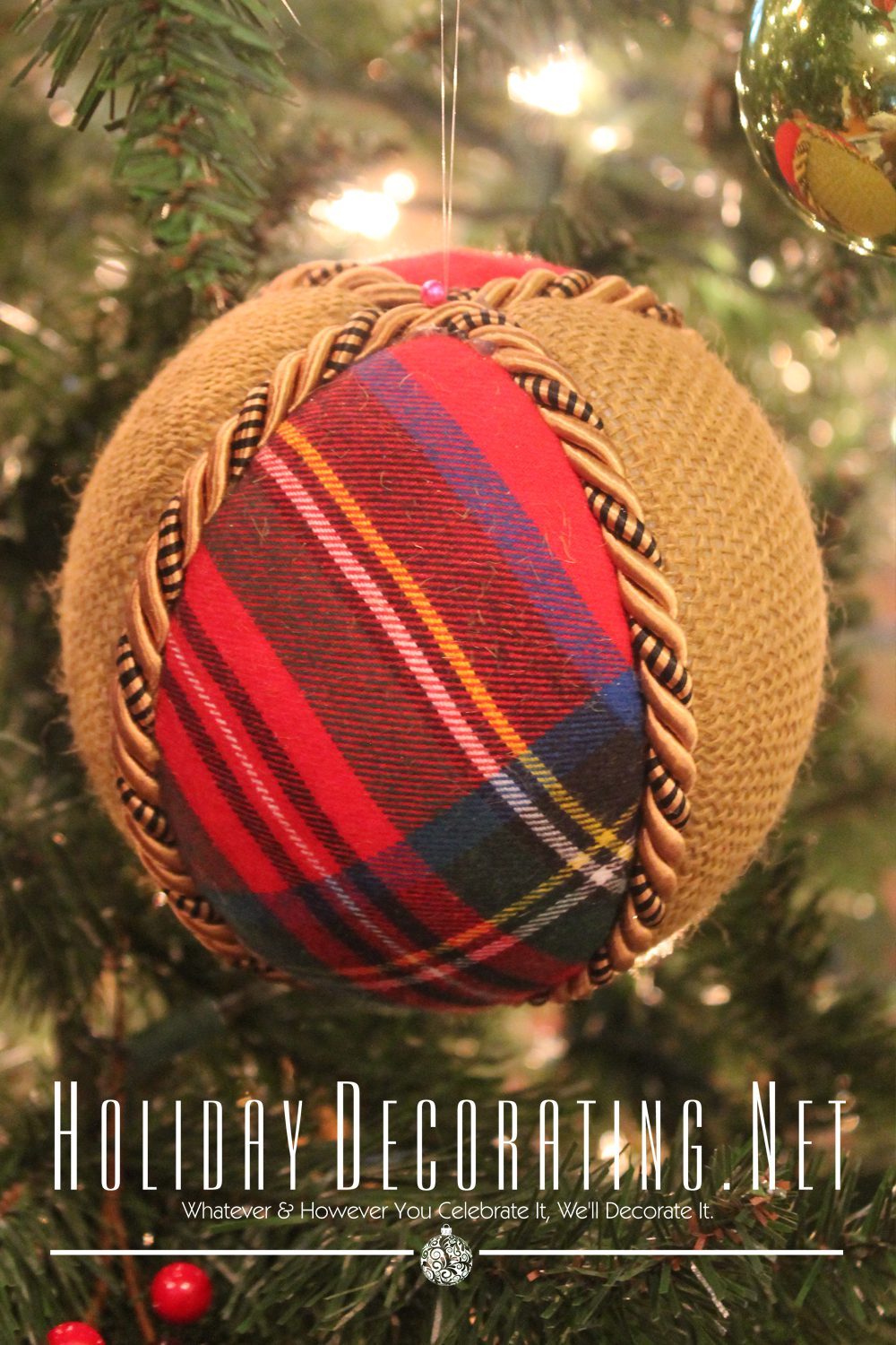 Plaid-&-Tartan-Ornaments Plaid-&-Tartan-Ornaments